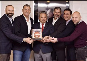 Ümit Uysal basketbolcuları ağırladı